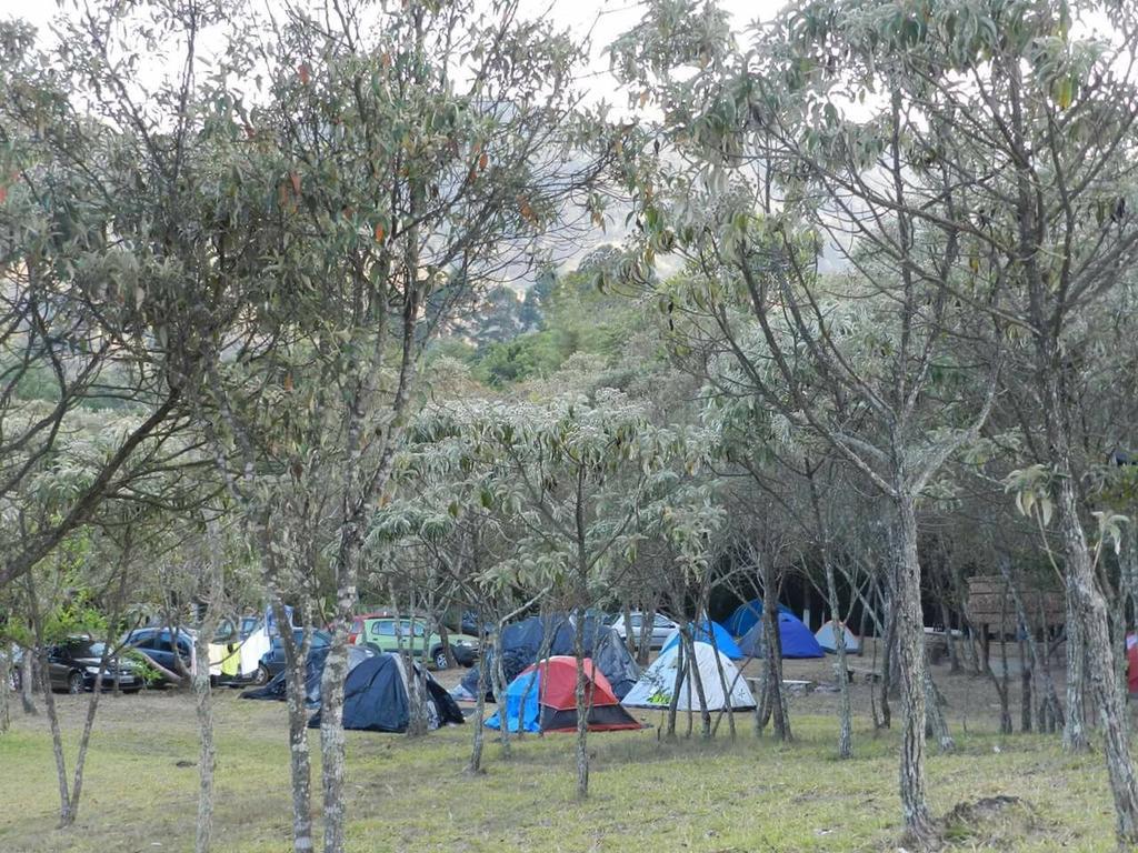 Camping Do Noel - Chales Hotel Sao Tome das Letras Exterior photo